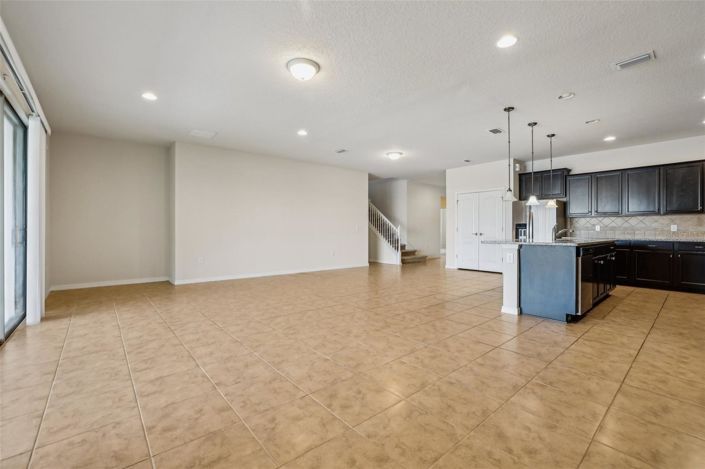 Image No.15-9 Bed House for sale