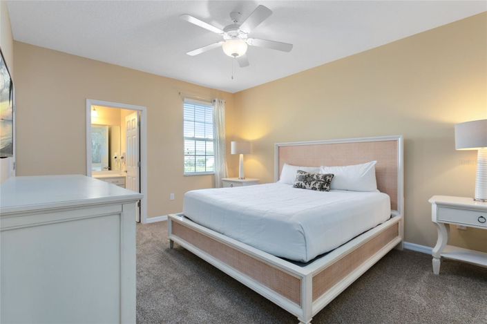 Image No.25-8 Bed House for sale