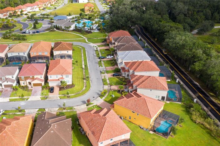 Image No.3-8 Bed House for sale