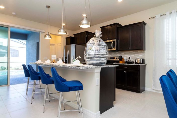 Image No.10-5 Bed House for sale