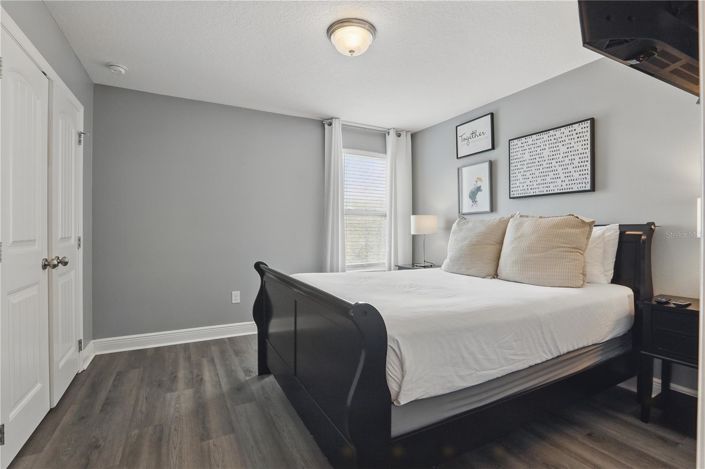 Image No.38-6 Bed House for sale