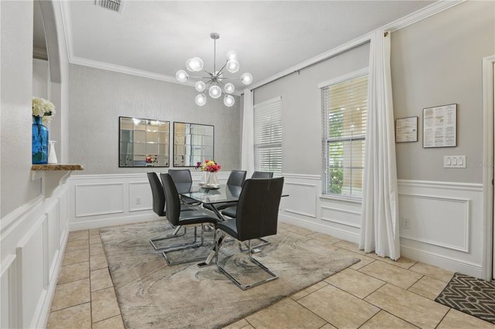 Image No.7-6 Bed House for sale