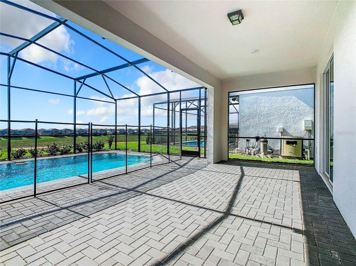 Image No.38-5 Bed House for sale