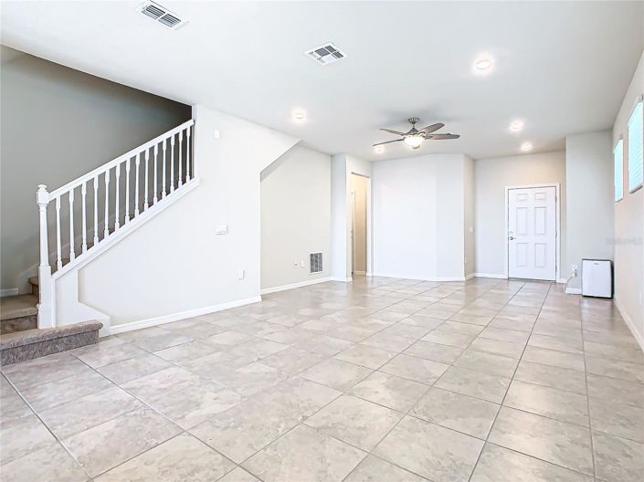 Image No.9-5 Bed House for sale