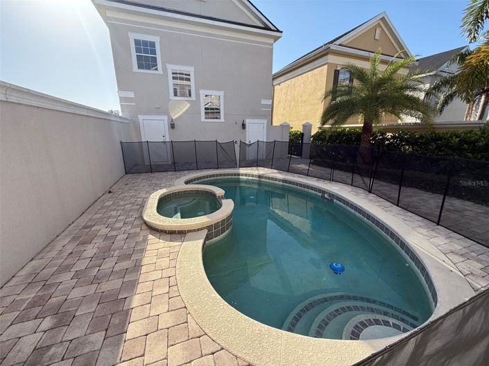 Image No.20-4 Bed House for sale