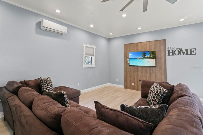 Image No.44-4 Bed House for sale