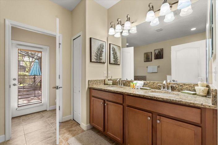 Image No.13-7 Bed House for sale