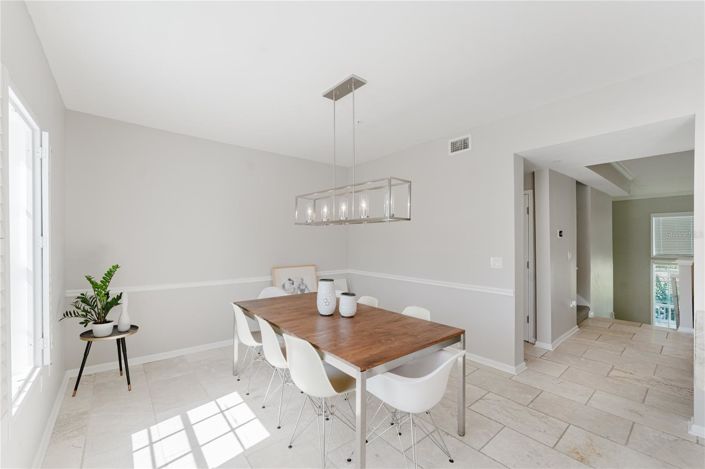 Image No.16-3 Bed Townhouse for sale