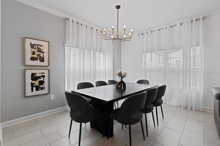 Image No.10-5 Bed Townhouse for sale