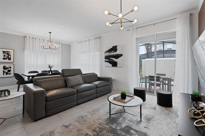 Image No.11-5 Bed Townhouse for sale