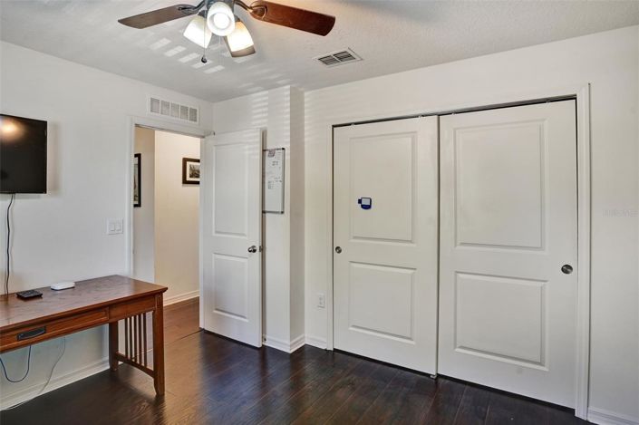 Image No.25-5 Bed House for sale