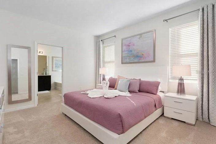 Image No.19-6 Bed House for sale