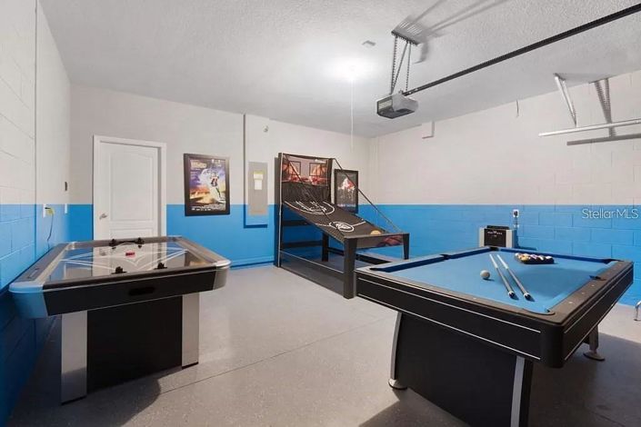 Image No.9-6 Bed House for sale