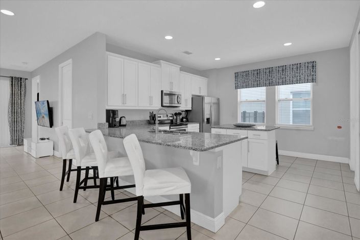 Image No.7-6 Bed House for sale