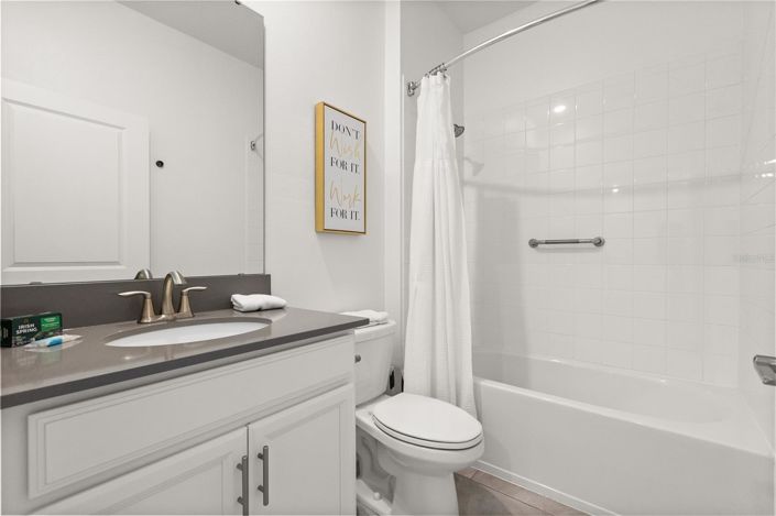 Image No.25-5 Bed House for sale