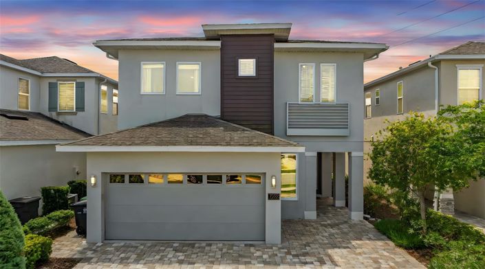 Image No.1-5 Bed House for sale