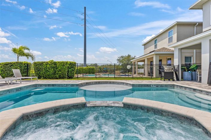 Image No.6-5 Bed House for sale