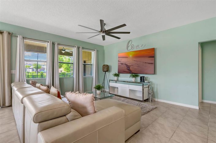 Image No.14-6 Bed House for sale