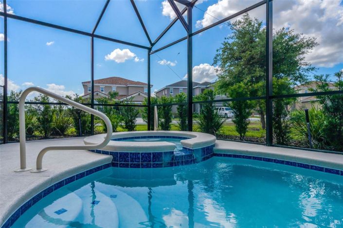 Image No.6-6 Bed House for sale