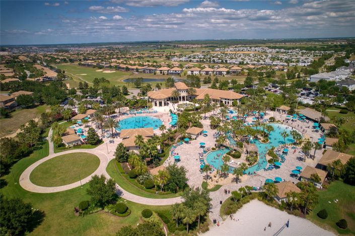 Image No.13-6 Bed House for sale