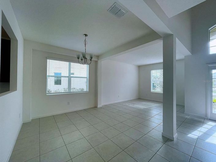 Image No.7-6 Bed House for sale