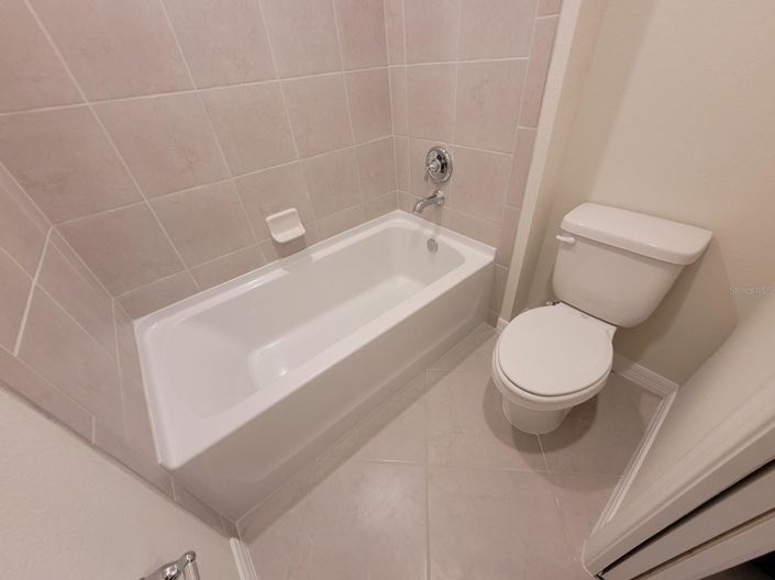 Image No.11-5 Bed Townhouse for sale