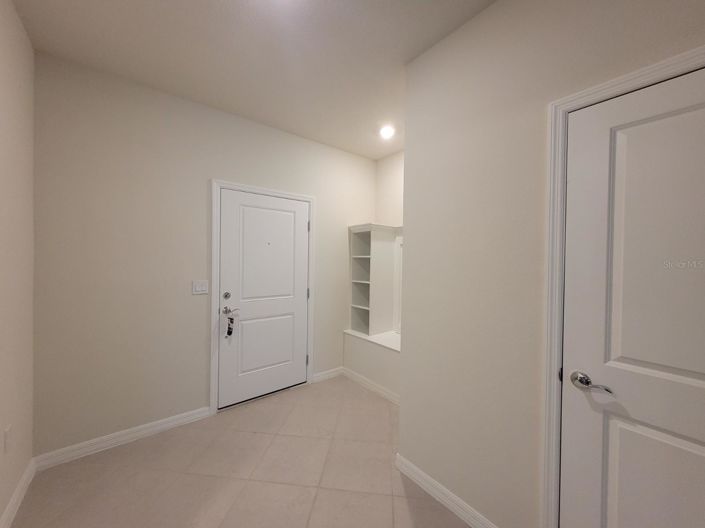 Image No.48-5 Bed Townhouse for sale