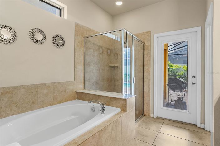 Image No.16-8 Bed House for sale