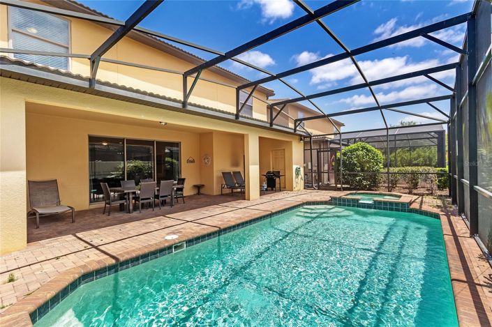 Image No.17-8 Bed House for sale