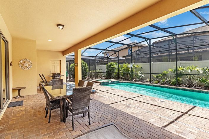 Image No.18-8 Bed House for sale