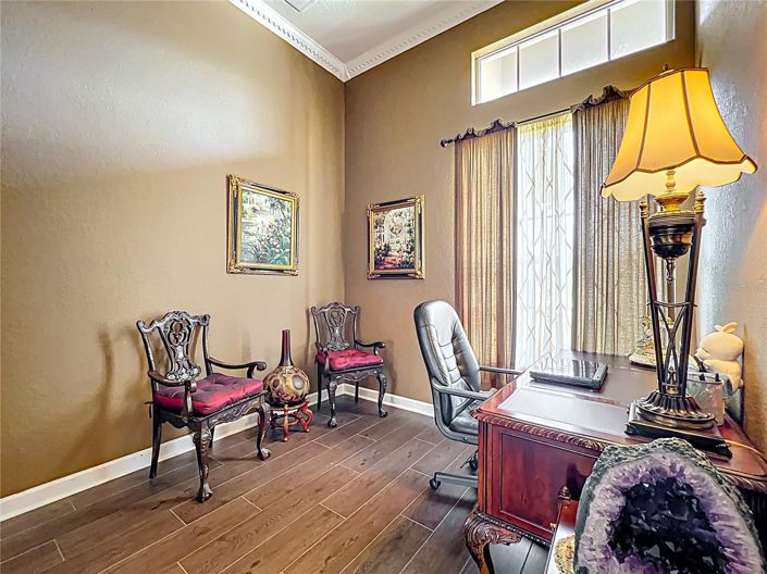 Image No.16-4 Bed House for sale