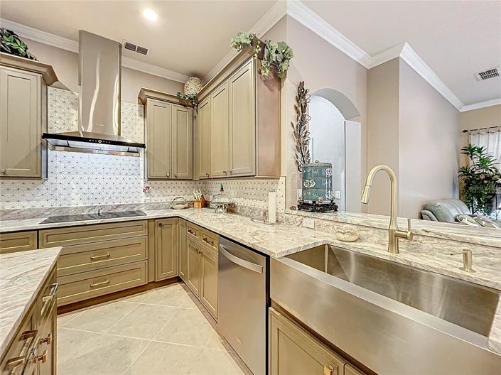 Image No.23-4 Bed House for sale