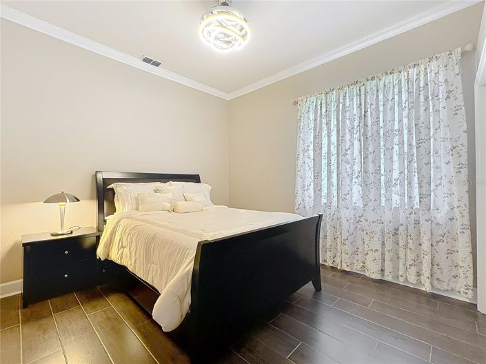 Image No.33-4 Bed House for sale