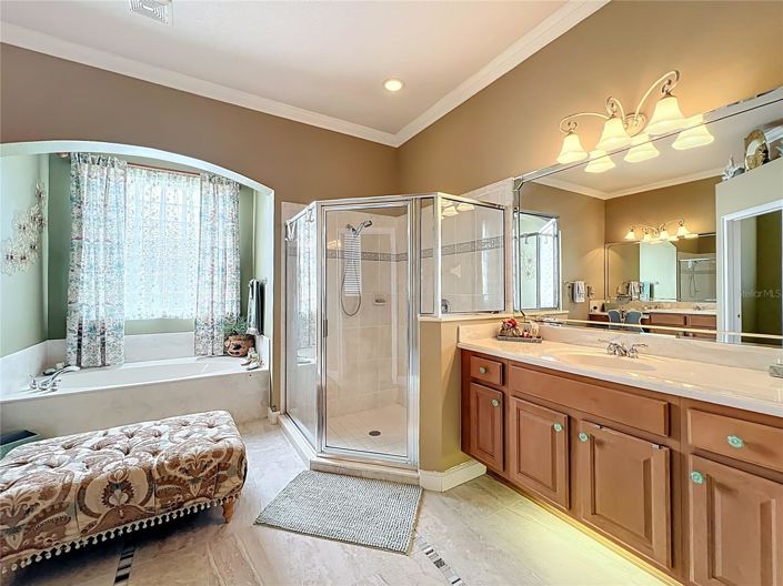 Image No.46-4 Bed House for sale