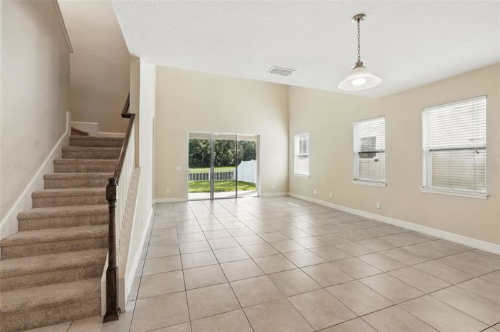 Image No.12-4 Bed House for sale