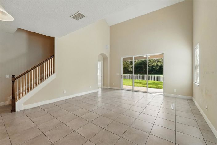 Image No.14-4 Bed House for sale