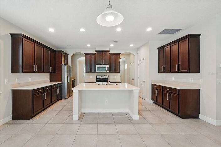 Image No.19-4 Bed House for sale