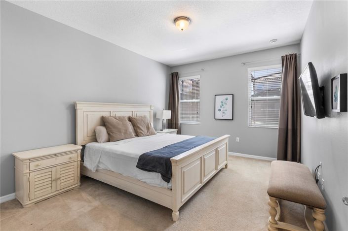 Image No.25-8 Bed House for sale