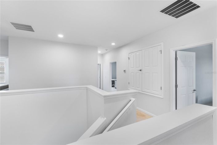 Image No.30-8 Bed House for sale