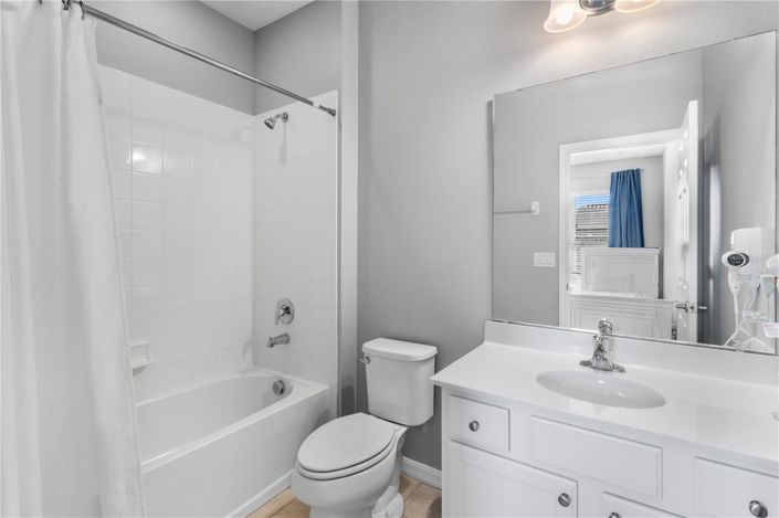 Image No.44-8 Bed House for sale