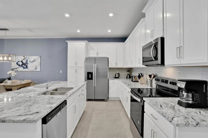 Image No.8-5 Bed Townhouse for sale