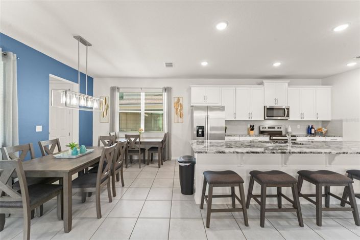 Image No.10-6 Bed House for sale