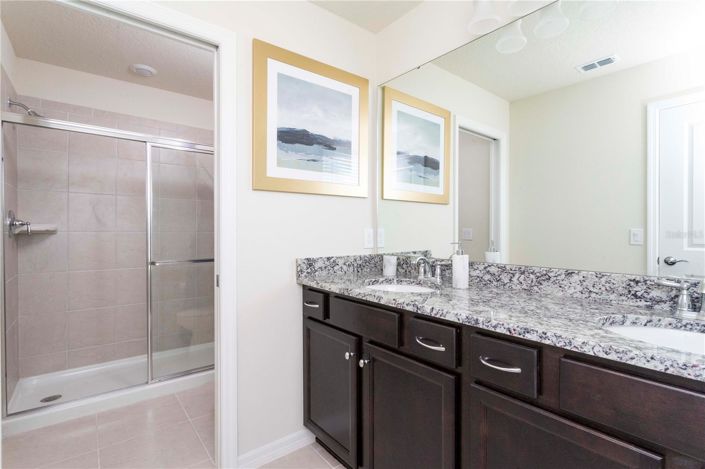 Image No.33-6 Bed House for sale