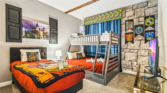 Image No.12-5 Bed House for sale