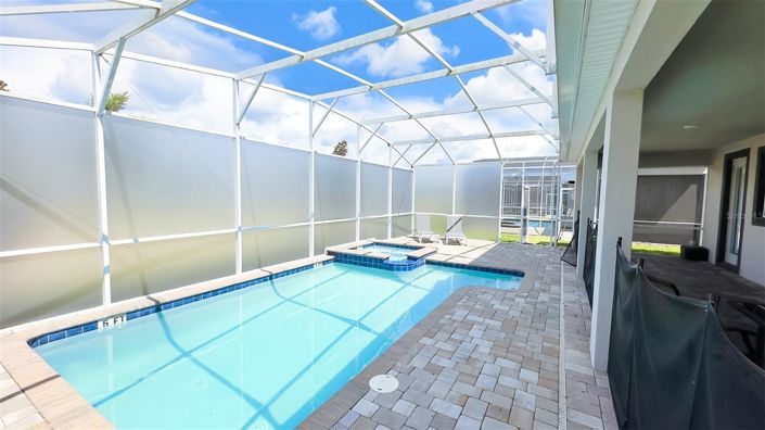 Image No.55-8 Bed House for sale