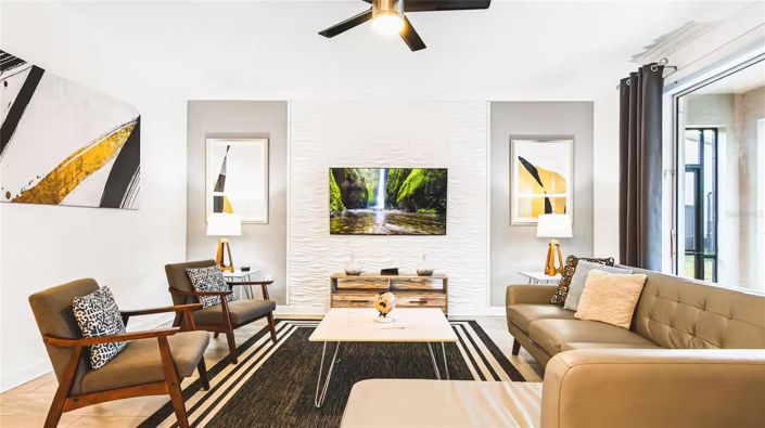 Image No.4-6 Bed House for sale