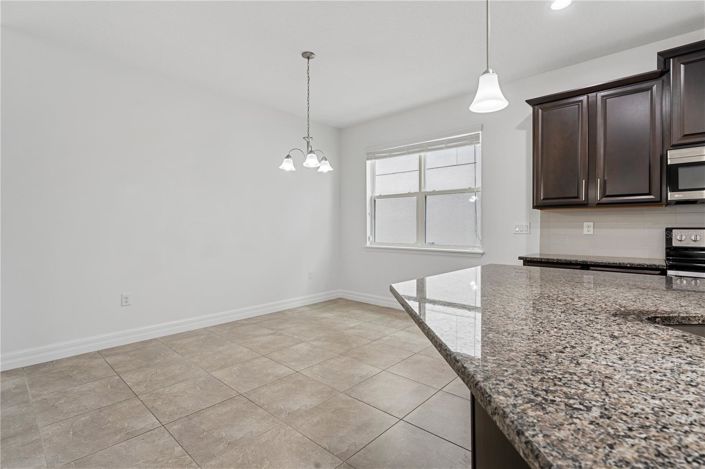 Image No.12-4 Bed House for sale