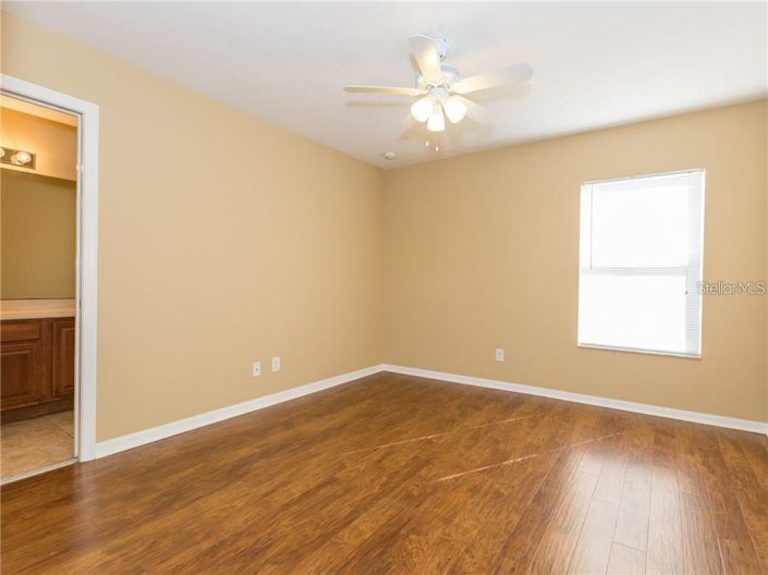 Image No.21-5 Bed House for sale