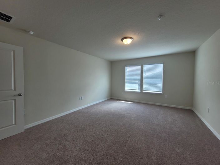 Image No.15-5 Bed Townhouse for sale