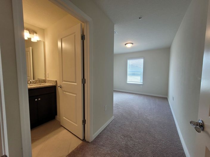 Image No.18-5 Bed Townhouse for sale